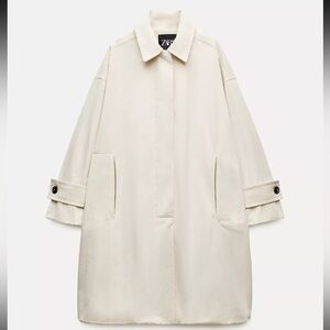 Pocket trench coat